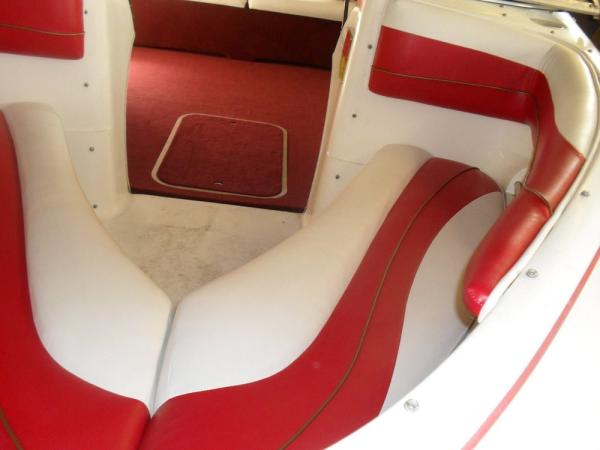 Preventing Mildew Growth on Boat Seats: Top 10 Tips