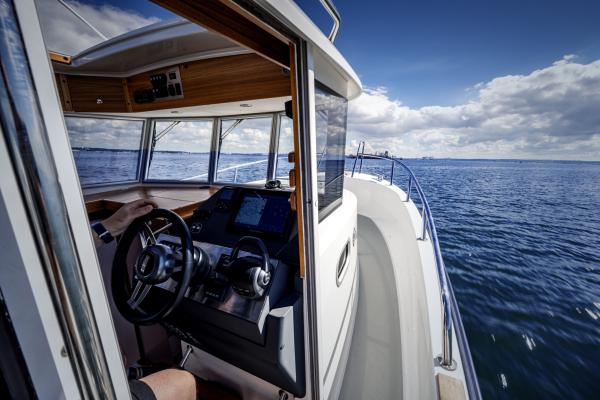The All-Weather Advantages of Pilothouse Boats