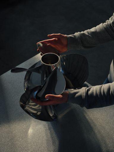 Propelling Forward: The Impact of 3 Blade and 4 Blade Propellers on Your Boating Experience